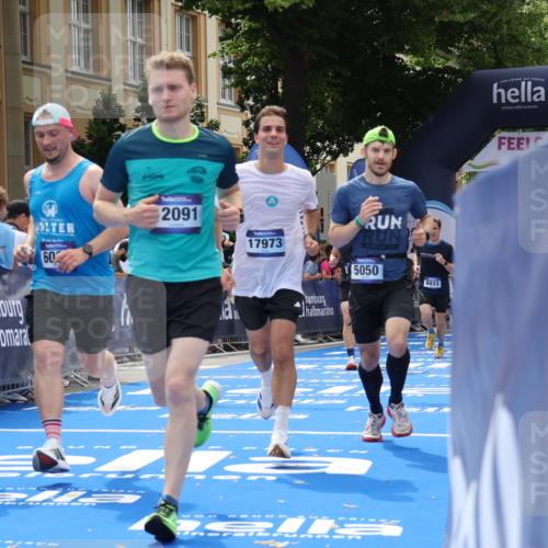 29.06.2025 - hella hamburg halbmarathon Strokosch-Dieckow http://msf.ph/oto/8250095 29.06.2025 10:40:04 Ziel 2826, 4381, 5007, 5050, 5375, 5409, 5508, 5916, 6080, 7495, 8467, 8933, 12091, 13514, 13667, 15424, 17973, 18979 meine-sportfotos.de