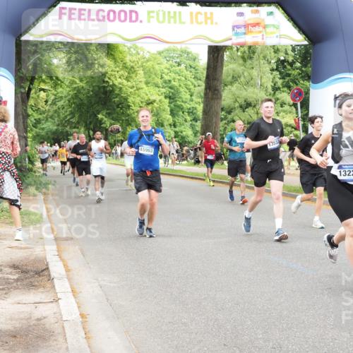 29.06.2025 - hella hamburg halbmarathon MichiJ http://msf.ph/oto/8250099 29.06.2025 10:51:46 Zwischen KM18-KM19 1842, 6174, 6714, 9816, 11324, 13221, 13533, 14822, 15797, 15963, 16067, 16605 meine-sportfotos.de