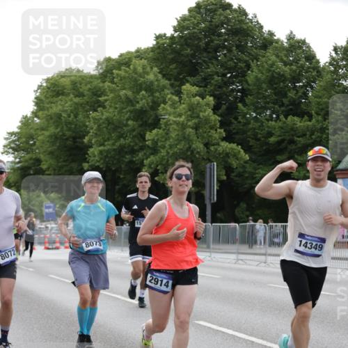 29.06.2025 - hella hamburg halbmarathon Jannik Wohlers http://msf.ph/oto/8250107 29.06.2025 10:30:52 Lombardsbrücke 1292, 1773, 1979, 2414, 2914, 4561, 4817, 5437, 5846, 5943, 6057, 6078, 6195, 6787, 7604, 8050, 8072, 8073, 10111, 11988, 12627, 14349, 15589, 15725, 16457, 16978, 17224, 17463, 17509, 17587, 18390, 18883, 19226 meine-sportfotos.de
