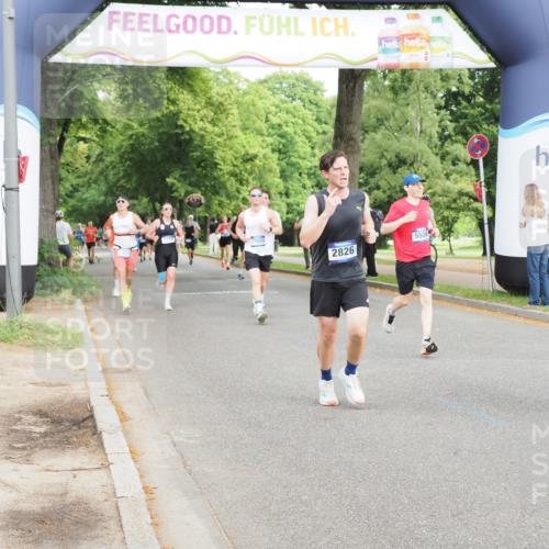 29.06.2025 - hella hamburg halbmarathon MichiJ http://msf.ph/oto/8250135 29.06.2025 10:28:48 Zwischen KM18-KM19 1882, 2750, 2826, 4888, 4889, 5745, 5752, 6149, 6683, 7495, 8346, 8574, 15015, 17245, 17620, 18614 meine-sportfotos.de