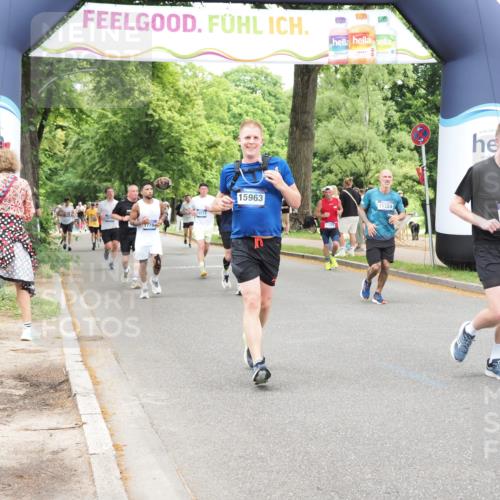 29.06.2025 - hella hamburg halbmarathon MichiJ http://msf.ph/oto/8250158 29.06.2025 10:51:47 Zwischen KM18-KM19 1842, 6714, 9816, 11324, 13221, 13533, 14822, 15797, 15963, 16067, 16605, 17784, 18577 meine-sportfotos.de