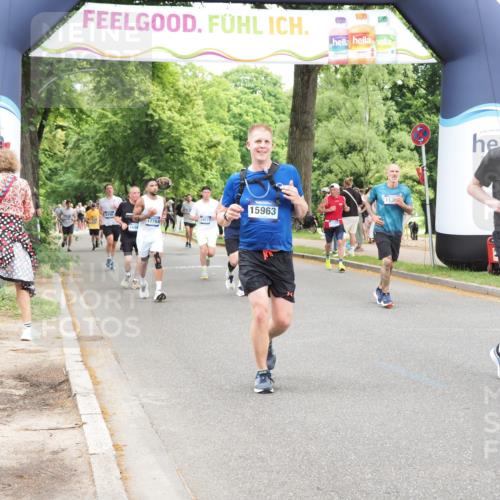 29.06.2025 - hella hamburg halbmarathon MichiJ http://msf.ph/oto/8250167 29.06.2025 10:51:47 Zwischen KM18-KM19 1842, 6714, 9816, 11324, 13221, 13533, 14822, 15797, 15963, 16067, 16605, 17784, 18577 meine-sportfotos.de