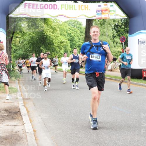 29.06.2025 - hella hamburg halbmarathon MichiJ http://msf.ph/oto/8250208 29.06.2025 10:51:47 Zwischen KM18-KM19 1842, 6714, 9816, 11324, 13221, 13533, 14822, 15797, 15963, 16067, 16605, 17784, 18577 meine-sportfotos.de