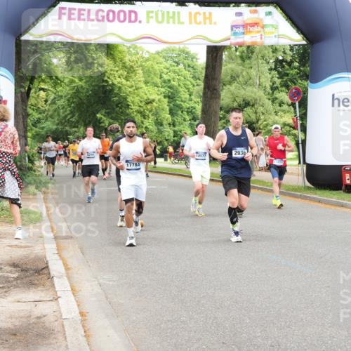 29.06.2025 - hella hamburg halbmarathon MichiJ http://msf.ph/oto/8250281 29.06.2025 10:51:49 Zwischen KM18-KM19 2936, 6714, 9816, 11324, 11429, 13221, 13533, 14822, 15797, 15963, 16067, 16605, 16989, 17784, 18575, 18577 meine-sportfotos.de