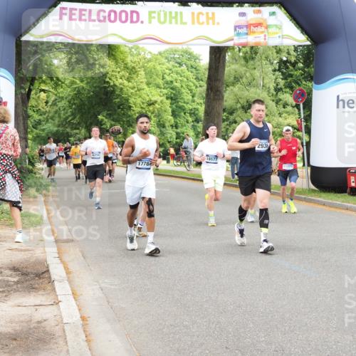 29.06.2025 - hella hamburg halbmarathon MichiJ http://msf.ph/oto/8250306 29.06.2025 10:51:49 Zwischen KM18-KM19 2936, 6714, 9816, 11324, 11429, 13221, 13533, 14822, 15797, 15963, 16067, 16605, 16989, 17784, 18575, 18577 meine-sportfotos.de