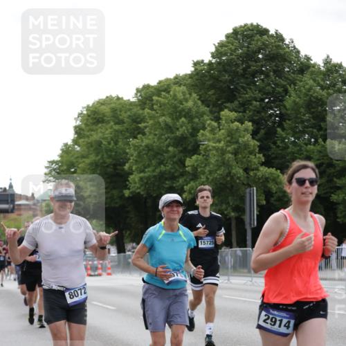 29.06.2025 - hella hamburg halbmarathon Jannik Wohlers http://msf.ph/oto/8250310 29.06.2025 10:30:53 Lombardsbrücke 1292, 1773, 1979, 2414, 2914, 4561, 4817, 5437, 5846, 5943, 6057, 6078, 6195, 6787, 7604, 8050, 8072, 8073, 10111, 11988, 12627, 14349, 15725, 16457, 16978, 17224, 17463, 17509, 17587, 17706, 18390, 18883, 19226 meine-sportfotos.de