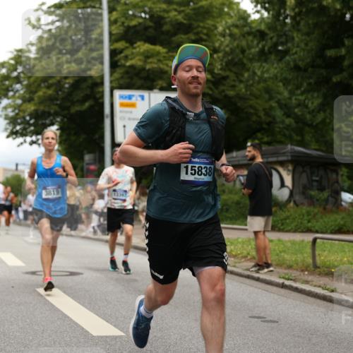 29.06.2025 - hella hamburg halbmarathon Yannick Fuchs http://msf.ph/oto/8250343 29.06.2025 10:47:55 20KM 1030, 1267, 1422, 1442, 1502, 1549, 1870, 2058, 2070, 2354, 2432, 2518, 2630, 3096, 3103, 3819, 4299, 5020, 5259, 5638, 6260, 6294, 6374, 6511, 6512, 7274, 7395, 7478, 7973, 8285, 8335, 8394, 9032, 9380, 9791, 9922, 10040, 11009, 11068, 11430, 11844, 12321, 12607, 12632, 13033, 13397, 13794, 13803, 13865, 13912, 14026, 14239, 14702, 15146, 15441, 15838, 15856, 15946, 16780, 17348, 17482, 18143, 18308, 18418, 18450, 18514, 18612, 19067 meine-sportfotos.de