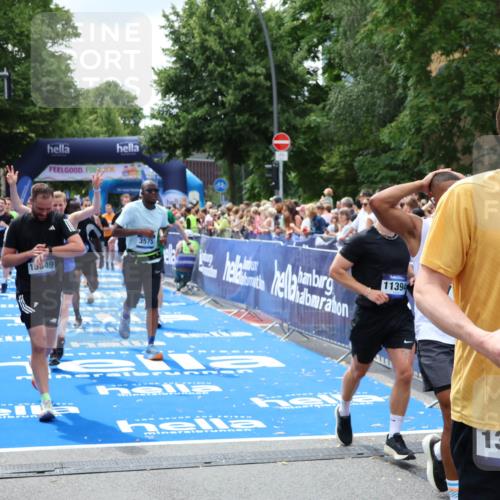 29.06.2025 - hella hamburg halbmarathon Zöllner http://msf.ph/oto/8250400 29.06.2025 10:58:02 Ziel 1200, 2025, 3093, 3141, 3575, 4579, 6531, 7138, 7159, 7189, 8089, 10036, 11394, 11832, 12378, 12773, 13465, 14881, 15090, 15349, 15527, 18762 meine-sportfotos.de