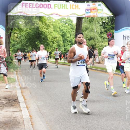 29.06.2025 - hella hamburg halbmarathon MichiJ http://msf.ph/oto/8250407 29.06.2025 10:51:50 Zwischen KM18-KM19 2936, 6714, 11324, 11429, 13221, 13533, 15797, 15963, 16067, 16989, 17784, 18575, 18577 meine-sportfotos.de