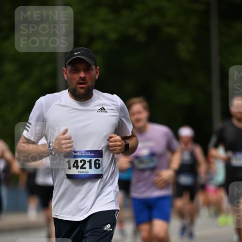 29.06.2025 - hella hamburg halbmarathon Dr. Thomas Lammeyer http://msf.ph/oto/8250472 29.06.2025 10:34:54 Kennedybrücke 1059, 1472, 1773, 2097, 2505, 2569, 3131, 4561, 6556, 6620, 6725, 7071, 7351, 7517, 8792, 9095, 9576, 9830, 9937, 10989, 10996 meine-sportfotos.de