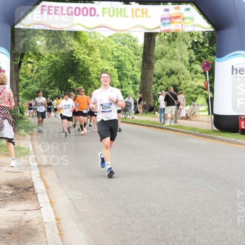 29.06.2025 - hella hamburg halbmarathon MichiJ http://msf.ph/oto/8250524 29.06.2025 10:51:52 Zwischen KM18-KM19 2936, 5742, 0000, 6714, 11324, 11429, 13221, 13533, 15963, 16067, 16233, 16989, 17784, 18575, 18577 meine-sportfotos.de