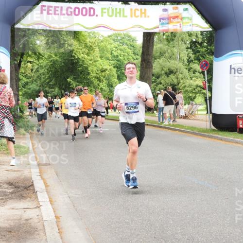 29.06.2025 - hella hamburg halbmarathon MichiJ http://msf.ph/oto/8250564 29.06.2025 10:51:52 Zwischen KM18-KM19 2936, 5742, 0000, 6714, 11324, 11429, 13221, 13533, 15963, 16067, 16233, 16989, 17784, 18575, 18577 meine-sportfotos.de