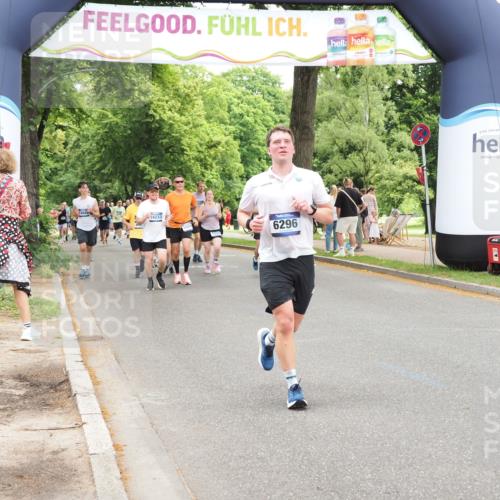29.06.2025 - hella hamburg halbmarathon MichiJ http://msf.ph/oto/8250570 29.06.2025 10:51:52 Zwischen KM18-KM19 2936, 5742, 0000, 6714, 11324, 11429, 13221, 13533, 15963, 16067, 16233, 16989, 17784, 18575, 18577 meine-sportfotos.de