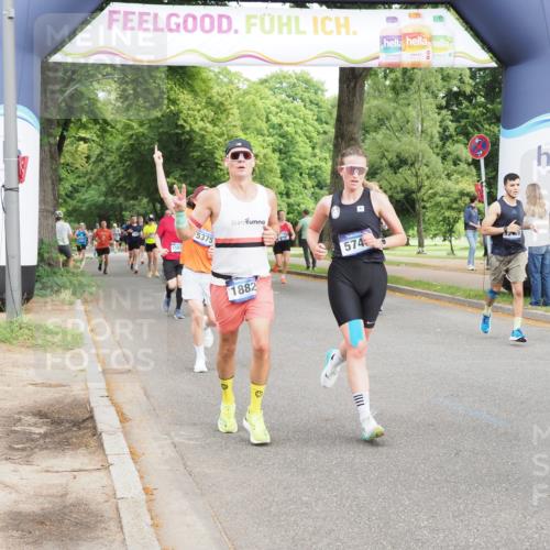 29.06.2025 - hella hamburg halbmarathon MichiJ http://msf.ph/oto/8250600 29.06.2025 10:28:51 Zwischen KM18-KM19 1882, 2750, 2826, 4889, 5375, 5508, 5745, 6149, 6683, 8346, 12540, 13158, 17245, 17620, 17973 meine-sportfotos.de