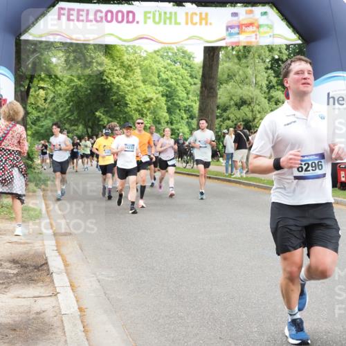 29.06.2025 - hella hamburg halbmarathon MichiJ http://msf.ph/oto/8250625 29.06.2025 10:51:53 Zwischen KM18-KM19 2936, 5742, 0000, 6462, 6714, 10074, 11324, 11429, 13221, 15963, 16233, 16989, 17784, 18575, 18577 meine-sportfotos.de