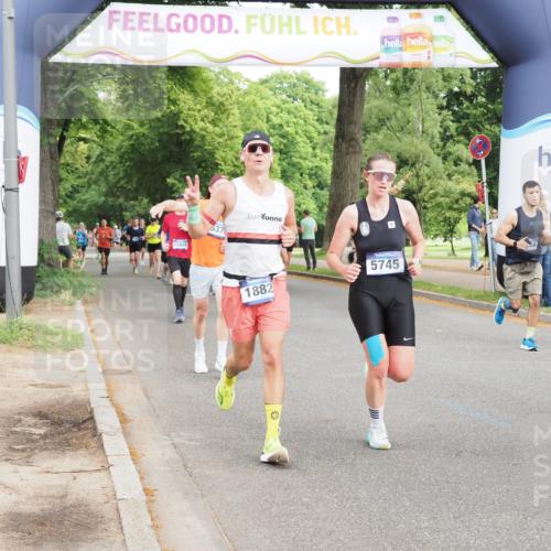 29.06.2025 - hella hamburg halbmarathon MichiJ http://msf.ph/oto/8250641 29.06.2025 10:28:51 Zwischen KM18-KM19 1882, 2750, 2826, 4889, 5375, 5508, 5745, 6149, 6683, 8346, 12540, 13158, 17245, 17620, 17973 meine-sportfotos.de