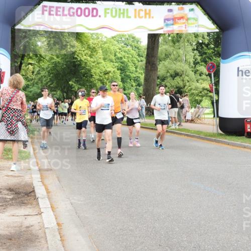 29.06.2025 - hella hamburg halbmarathon MichiJ http://msf.ph/oto/8250678 29.06.2025 10:51:54 Zwischen KM18-KM19 1526, 2936, 5742, 0000, 6462, 7935, 10074, 11324, 11429, 15963, 16233, 16989, 17784, 18575, 18577 meine-sportfotos.de