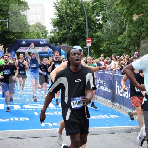 29.06.2025 - hella hamburg halbmarathon Zöllner http://msf.ph/oto/8250685 29.06.2025 10:58:05 Ziel 1200, 1611, 2025, 3093, 3141, 4319, 4579, 6531, 6892, 7189, 8089, 10036, 10408, 11832, 12378, 12773, 13465, 13666, 15090, 15527, 18762 meine-sportfotos.de