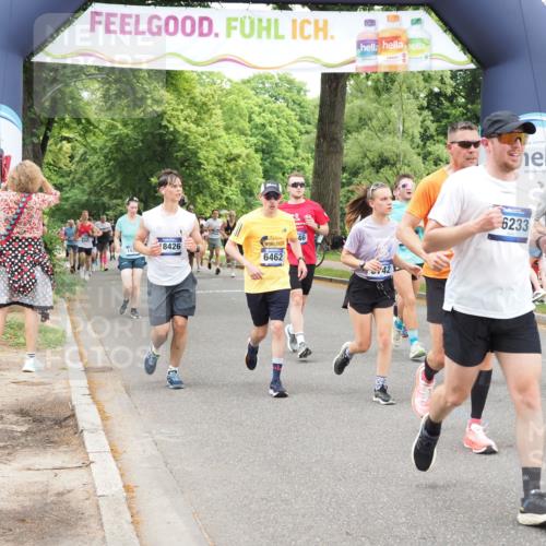 29.06.2025 - hella hamburg halbmarathon MichiJ http://msf.ph/oto/8250857 29.06.2025 10:51:56 Zwischen KM18-KM19 1526, 2936, 4146, 5742, 0000, 6462, 7935, 10074, 11429, 14306, 16233, 16237, 16989, 18426, 18575 meine-sportfotos.de