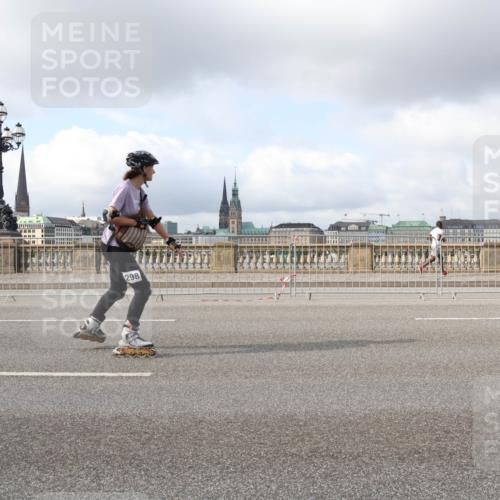 29.06.2025 - hella hamburg halbmarathon Lena Gebhardt http://msf.ph/oto/8250899 29.06.2025 09:02:54 Lombardsbrücke  meine-sportfotos.de