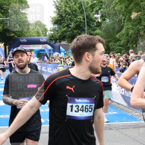 29.06.2025 - hella hamburg halbmarathon Zöllner http://msf.ph/oto/8250973 29.06.2025 10:58:09 Ziel 1563, 1611, 2907, 3141, 4319, 6892, 10036, 10408, 11832, 12773, 13666, 15090, 15125, 15189 meine-sportfotos.de