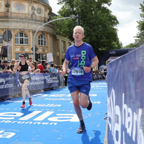 29.06.2025 - hella hamburg halbmarathon Strokosch-Dieckow http://msf.ph/oto/8251039 29.06.2025 10:40:25 Ziel 6649, 7284, 8370, 8966, 10978, 11767, 12365, 12540, 14924, 15164, 15247, 17214, 17245, 17916, 18192 meine-sportfotos.de