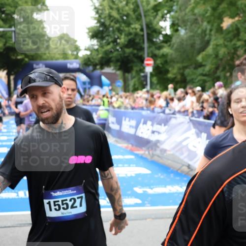 29.06.2025 - hella hamburg halbmarathon Zöllner http://msf.ph/oto/8251055 29.06.2025 10:58:10 Ziel 1563, 1611, 2907, 3141, 4319, 4426, 6892, 8290, 10036, 10408, 11832, 12773, 13666, 15125, 15189 meine-sportfotos.de