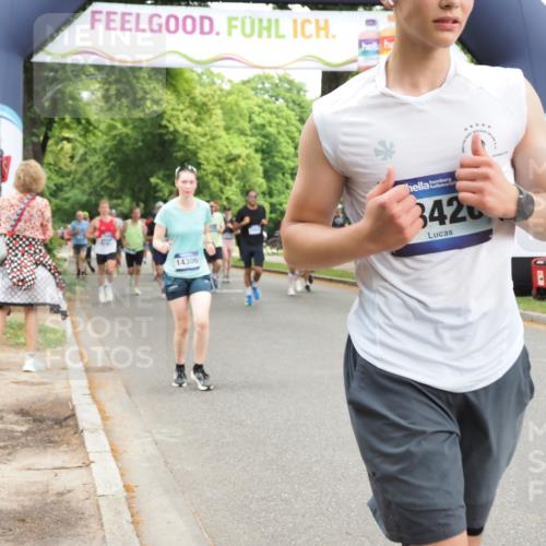 29.06.2025 - hella hamburg halbmarathon MichiJ http://msf.ph/oto/8251078 29.06.2025 10:51:59 Zwischen KM18-KM19 1526, 4146, 5742, 0000, 6462, 7935, 10074, 13901, 14306, 16233, 16237, 18426 meine-sportfotos.de