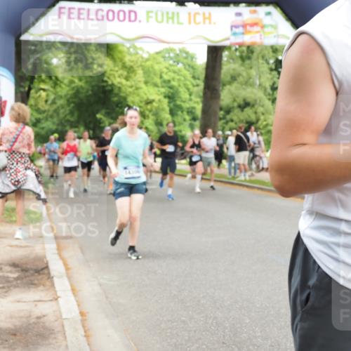 29.06.2025 - hella hamburg halbmarathon MichiJ http://msf.ph/oto/8251105 29.06.2025 10:51:59 Zwischen KM18-KM19 1526, 4146, 5742, 0000, 6462, 7935, 10074, 13901, 14306, 16233, 16237, 18426 meine-sportfotos.de