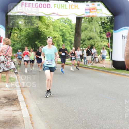 29.06.2025 - hella hamburg halbmarathon MichiJ http://msf.ph/oto/8251124 29.06.2025 10:51:59 Zwischen KM18-KM19 1526, 4146, 5742, 0000, 6462, 7935, 10074, 13901, 14306, 16233, 16237, 18426 meine-sportfotos.de