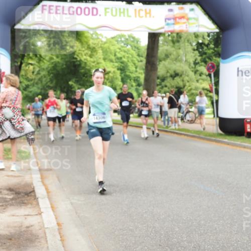 29.06.2025 - hella hamburg halbmarathon MichiJ http://msf.ph/oto/8251138 29.06.2025 10:51:59 Zwischen KM18-KM19 1526, 4146, 5742, 0000, 6462, 7935, 10074, 13901, 14306, 16233, 16237, 18426 meine-sportfotos.de