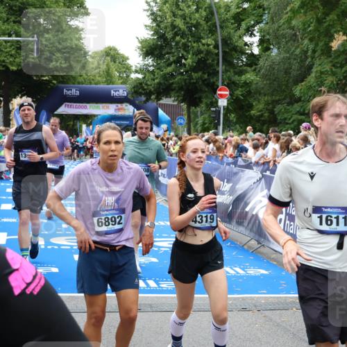 29.06.2025 - hella hamburg halbmarathon Zöllner http://msf.ph/oto/8251142 29.06.2025 10:58:13 Ziel 1563, 1611, 2907, 4319, 4426, 6104, 8290, 10408, 13666, 15125, 15189, 18068 meine-sportfotos.de