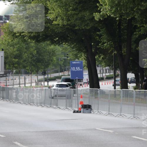 29.06.2025 - hella hamburg halbmarathon Jannik Wohlers http://msf.ph/oto/8251149 29.06.2025 08:30:30 Lombardsbrücke  meine-sportfotos.de