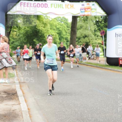 29.06.2025 - hella hamburg halbmarathon MichiJ http://msf.ph/oto/8251154 29.06.2025 10:51:59 Zwischen KM18-KM19 1526, 4146, 5742, 0000, 6462, 7935, 10074, 13901, 14306, 16233, 16237, 18426 meine-sportfotos.de