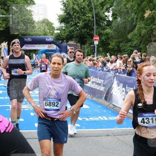 29.06.2025 - hella hamburg halbmarathon Zöllner http://msf.ph/oto/8251187 29.06.2025 10:58:14 Ziel 1563, 2907, 4426, 6104, 8290, 10408, 13666, 14631, 15125, 15189, 18068 meine-sportfotos.de