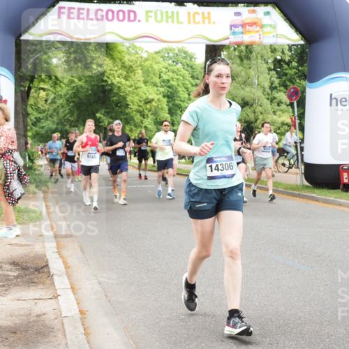29.06.2025 - hella hamburg halbmarathon MichiJ http://msf.ph/oto/8251221 29.06.2025 10:52:00 Zwischen KM18-KM19 1526, 4146, 5742, 0000, 6462, 7935, 10074, 13901, 14306, 16233, 16237, 18196, 18426 meine-sportfotos.de
