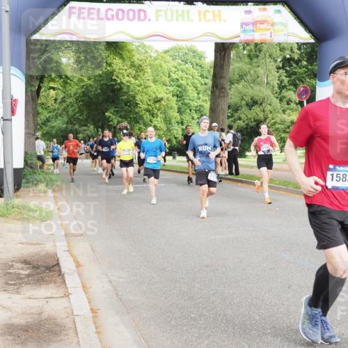 29.06.2025 - hella hamburg halbmarathon MichiJ http://msf.ph/oto/8251304 29.06.2025 10:28:54 Zwischen KM18-KM19 1882, 2324, 2750, 2826, 5375, 5508, 5745, 6149, 6683, 11765, 12046, 12540, 12704, 13158, 15828, 17620, 17973 meine-sportfotos.de