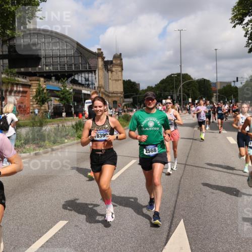 29.06.2025 - hella hamburg halbmarathon Yannick Fuchs http://msf.ph/oto/8251334 29.06.2025 10:35:30 20KM 1136, 1677, 2568, 2797, 2949, 3332, 3618, 4205, 4303, 4380, 4634, 4871, 4889, 5007, 5014, 5026, 5410, 5709, 6429, 6683, 7080, 7284, 7378, 7774, 8074, 8122, 8966, 9358, 9659, 9755, 9979, 10783, 10934, 10978, 11062, 11765, 11922, 11959, 12365, 12385, 12895, 13158, 13268, 13457, 14661, 14820, 15164, 15247, 15493, 15689, 16201, 16249, 16347, 16599, 17720, 17724, 17834, 17971, 18045, 18049, 18173, 18399, 18412, 18573 meine-sportfotos.de
