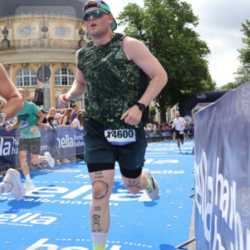 29.06.2025 - hella hamburg halbmarathon Strokosch-Dieckow http://msf.ph/oto/8251435 29.06.2025 10:40:35 Ziel 1912, 2324, 2714, 4843, 7284, 7622, 8966, 9294, 10900, 10978, 11767, 12365, 12540, 12865, 14272, 14820, 15015, 15164, 15493, 15542, 16599, 17214, 17724, 18192, 18399 meine-sportfotos.de