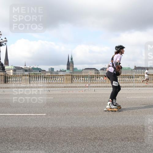 29.06.2025 - hella hamburg halbmarathon Lena Gebhardt http://msf.ph/oto/8251482 29.06.2025 09:02:54 Lombardsbrücke  meine-sportfotos.de