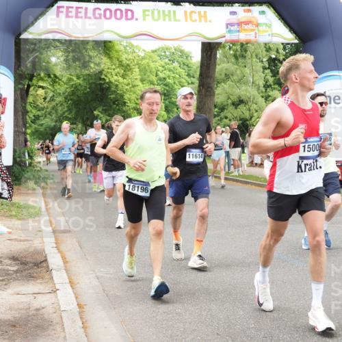 29.06.2025 - hella hamburg halbmarathon MichiJ http://msf.ph/oto/8251526 29.06.2025 10:52:03 Zwischen KM18-KM19 4146, 4613, 7271, 7474, 9254, 11614, 13210, 13901, 14306, 15009, 15377, 16237, 17550, 18196, 18426 meine-sportfotos.de