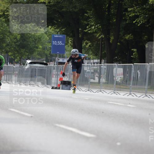 29.06.2025 - hella hamburg halbmarathon Jannik Wohlers http://msf.ph/oto/8251531 29.06.2025 08:48:38 Lombardsbrücke  meine-sportfotos.de
