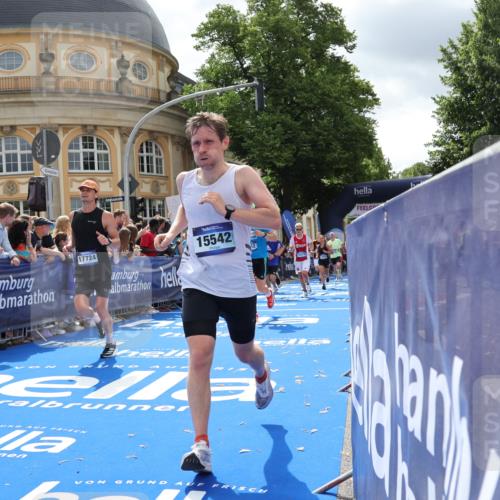 29.06.2025 - hella hamburg halbmarathon Strokosch-Dieckow http://msf.ph/oto/8251536 29.06.2025 10:40:39 Ziel 1882, 1912, 2324, 2714, 2750, 4634, 4843, 4889, 5014, 5026, 5745, 7080, 7622, 8074, 8629, 9294, 10900, 11959, 12365, 12865, 14092, 14272, 14820, 15015, 15351, 15493, 15542, 16201, 16249, 16599, 17486, 17724, 18192, 18399 meine-sportfotos.de