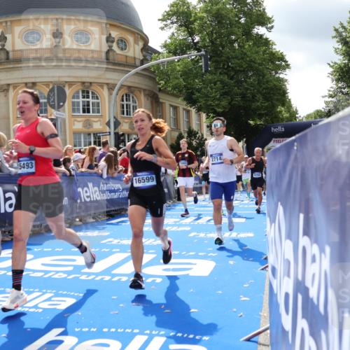29.06.2025 - hella hamburg halbmarathon Strokosch-Dieckow http://msf.ph/oto/8251653 29.06.2025 10:40:43 Ziel 1631, 1882, 1912, 2324, 2714, 2750, 4634, 4843, 4889, 5014, 5026, 5745, 6429, 7080, 7109, 7378, 7622, 8074, 8629, 9294, 9979, 10369, 10900, 11959, 12865, 14092, 14272, 14820, 15351, 15493, 15542, 16201, 16249, 16599, 17486, 17724, 18399 meine-sportfotos.de