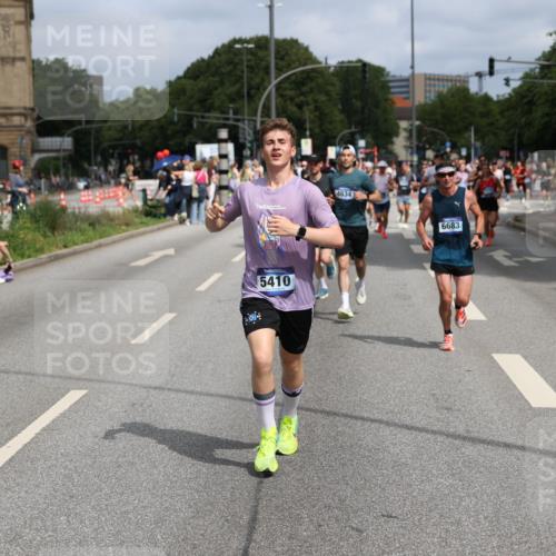 29.06.2025 - hella hamburg halbmarathon Yannick Fuchs http://msf.ph/oto/8251680 29.06.2025 10:35:32 20KM 1136, 1677, 2568, 2797, 2949, 3332, 3618, 4205, 4303, 4380, 4634, 4871, 4889, 5007, 5014, 5026, 5410, 5709, 6429, 6683, 6771, 7080, 7284, 7378, 7774, 8074, 8122, 8966, 9358, 9640, 9659, 9755, 9979, 10375, 10783, 10934, 10978, 11062, 11765, 11922, 11959, 12292, 12365, 12385, 12895, 13268, 13457, 14555, 14661, 14820, 15164, 15247, 15689, 16201, 16249, 16347, 16599, 17720, 17724, 17834, 17971, 18045, 18049, 18399, 18412, 18573 meine-sportfotos.de