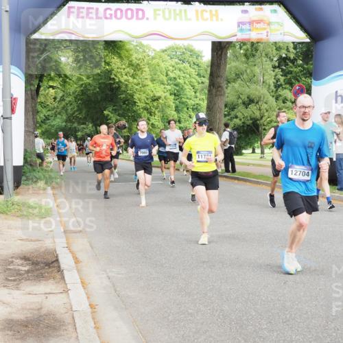 29.06.2025 - hella hamburg halbmarathon MichiJ http://msf.ph/oto/8251770 29.06.2025 10:28:57 Zwischen KM18-KM19 2324, 3332, 4843, 5375, 5508, 8465, 8629, 11731, 11765, 12046, 12540, 12704, 13158, 15828, 17214, 17973 meine-sportfotos.de