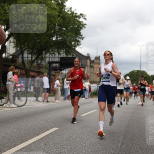 29.06.2025 - hella hamburg halbmarathon Yannick Fuchs http://msf.ph/oto/8251884 29.06.2025 10:47:59 20KM 1267, 1422, 1442, 1502, 1549, 1870, 2058, 2432, 2518, 2630, 3096, 3103, 3819, 4299, 5020, 5259, 6260, 6294, 6374, 7129, 7395, 7478, 7973, 8285, 8394, 9032, 9380, 9791, 9922, 10040, 11009, 11068, 11430, 11789, 11844, 12321, 12607, 12632, 13033, 13147, 13397, 13794, 13803, 13912, 14026, 14239, 14702, 15146, 15838, 15856, 15946, 16623, 16780, 17482, 18308, 18418, 18450, 18514, 18612, 19067 meine-sportfotos.de
