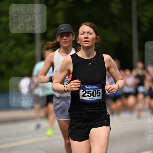 29.06.2025 - hella hamburg halbmarathon Dr. Thomas Lammeyer http://msf.ph/oto/8251888 29.06.2025 10:34:59 Kennedybrücke 1059, 1472, 1773, 2097, 2505, 2569, 3131, 3443, 4561, 5437, 6057, 6195, 6616, 6620, 6725, 6787, 7071, 7351, 8050, 8792, 9576, 9830, 9937, 10989 meine-sportfotos.de