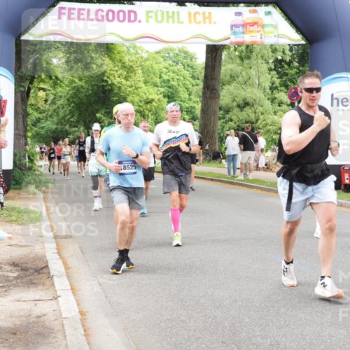 29.06.2025 - hella hamburg halbmarathon MichiJ http://msf.ph/oto/8251891 29.06.2025 10:52:06 Zwischen KM18-KM19 1885, 4613, 7271, 7474, 9254, 9339, 10756, 11614, 11784, 13210, 13901, 15009, 15377, 16344, 17550, 18196, 18525, 19165, 19176 meine-sportfotos.de
