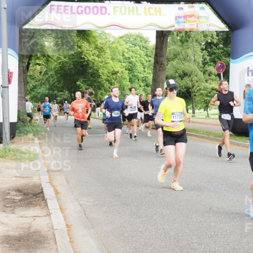 29.06.2025 - hella hamburg halbmarathon MichiJ http://msf.ph/oto/8251899 29.06.2025 10:28:57 Zwischen KM18-KM19 2324, 3332, 4843, 5375, 5508, 8465, 8629, 11731, 11765, 12046, 12540, 12704, 13158, 15828, 17214, 17973 meine-sportfotos.de